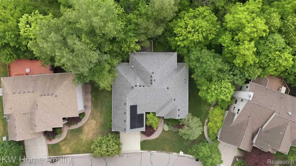 23184 Mission Lane Farmington Hills City MI 48335