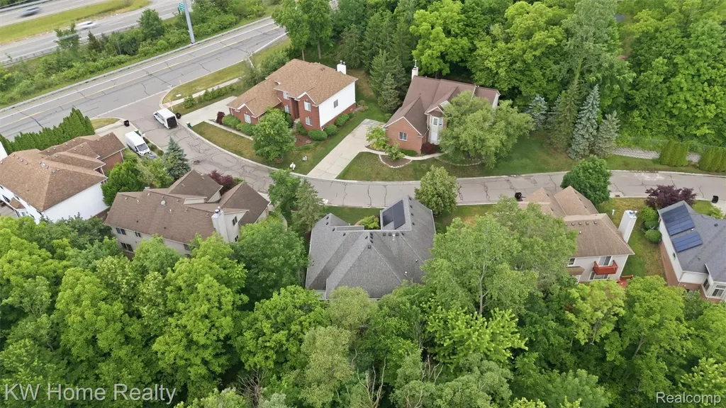 23184 Mission Lane Farmington Hills City MI 48335