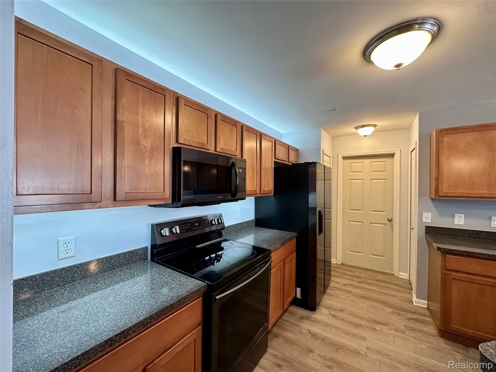 2393 Arcadia Drive Canton Charter Township MI 48188