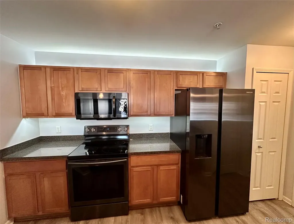 2393 Arcadia Drive Canton Charter Township MI 48188