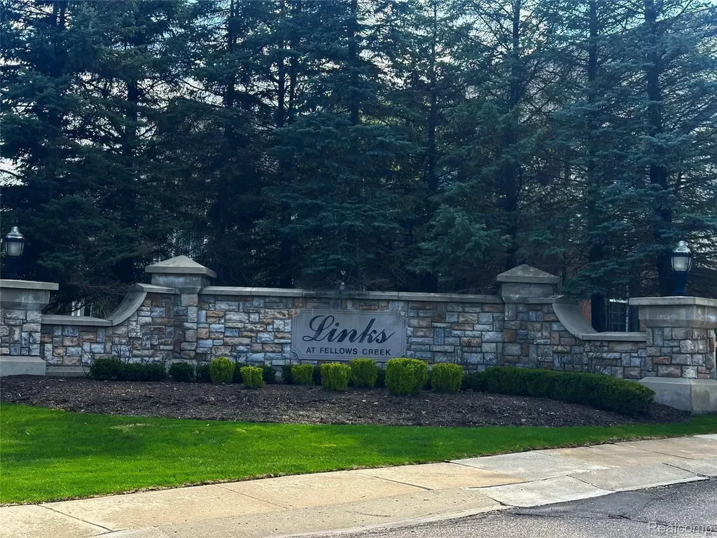 2393 Arcadia Drive Canton Charter Township MI 48188