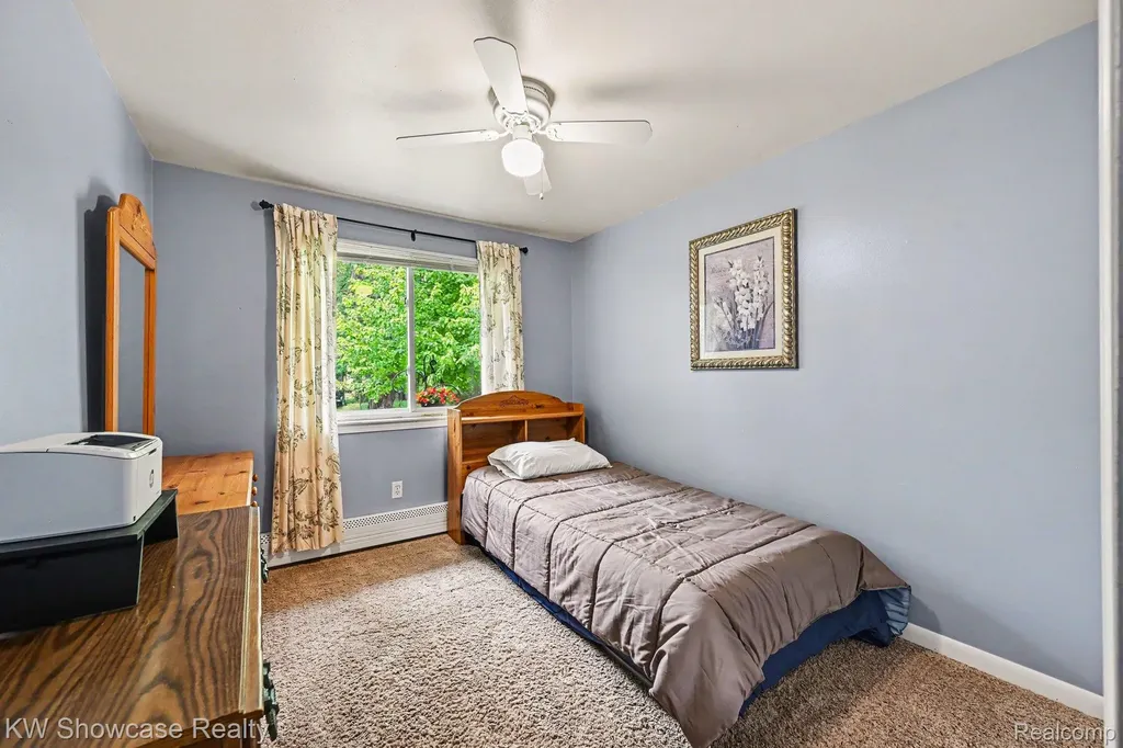 3186 Roselawn Street Commerce Charter Township MI 48390