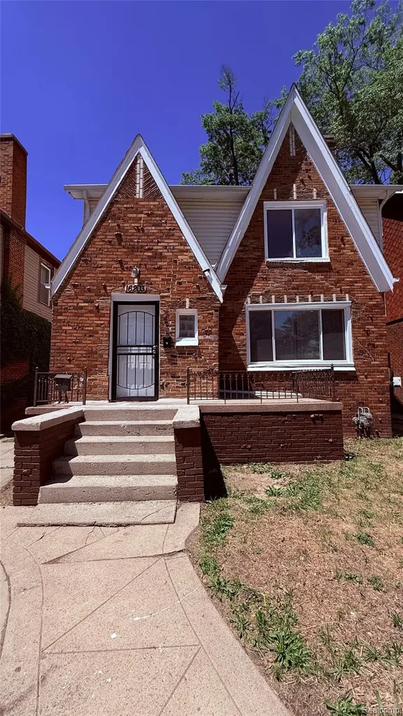 16203 Roselawn Street Detroit City MI 48221