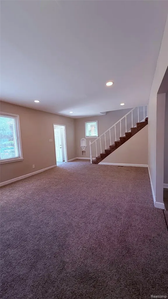 16203 Roselawn Street Detroit City MI 48221