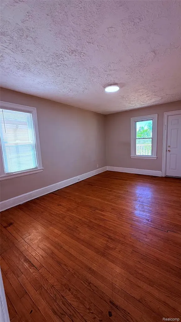 16203 Roselawn Street Detroit City MI 48221