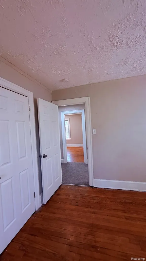 16203 Roselawn Street Detroit City MI 48221