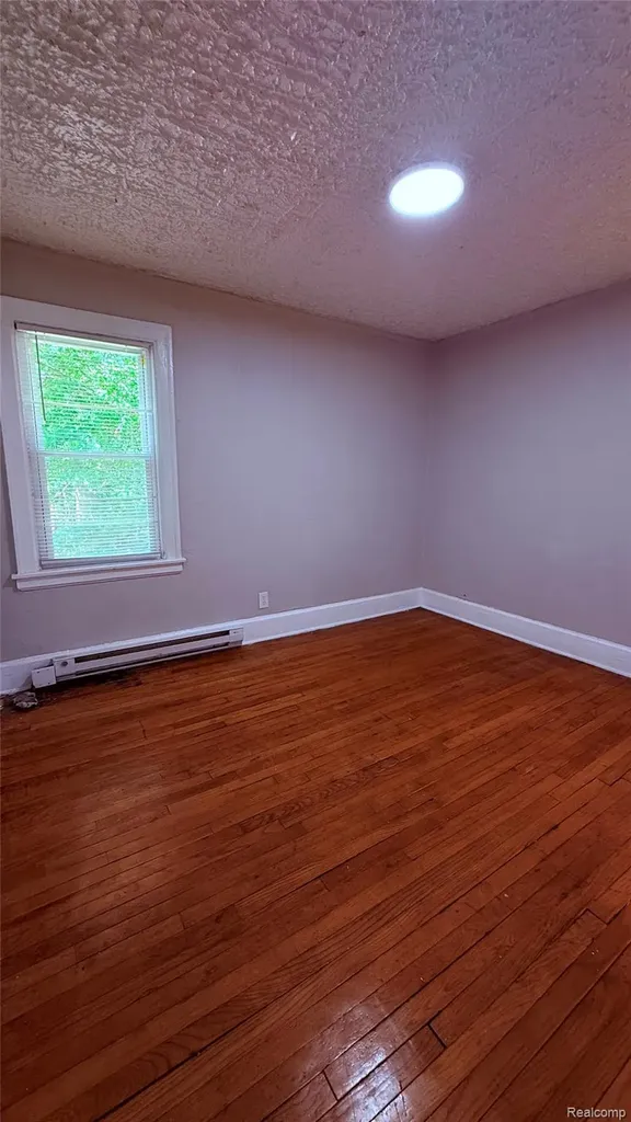 16203 Roselawn Street Detroit City MI 48221