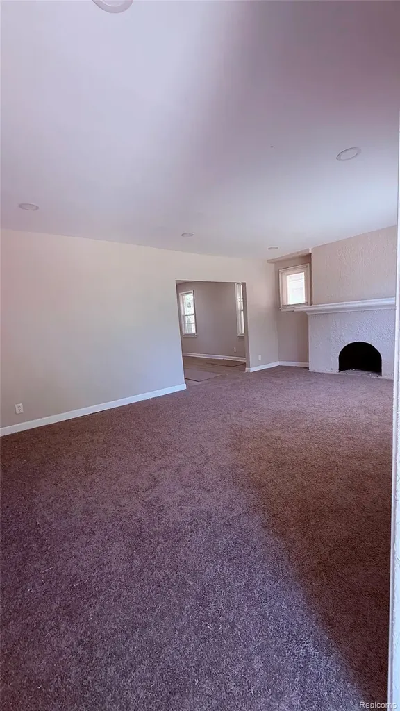 16203 Roselawn Street Detroit City MI 48221