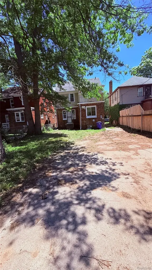 16203 Roselawn Street Detroit City MI 48221