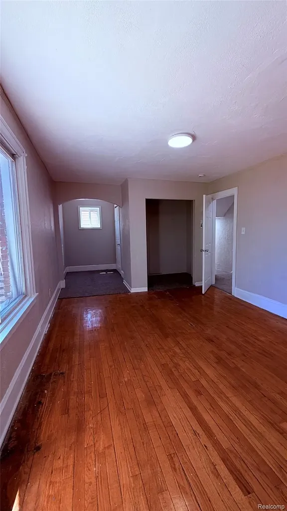 16203 Roselawn Street Detroit City MI 48221