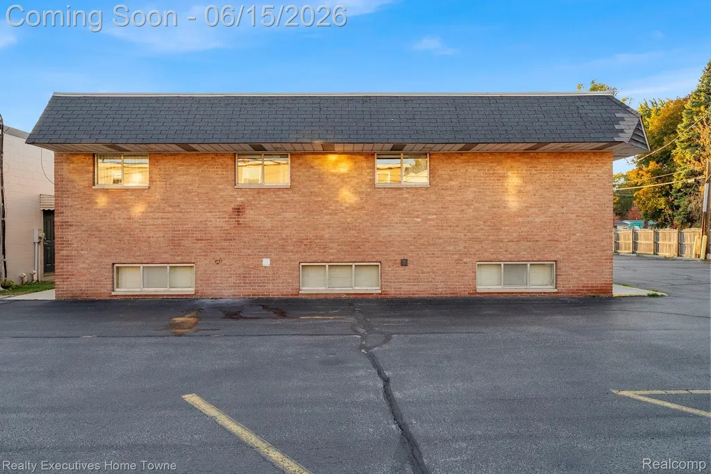 2928 Pine Grove Avenue Port Huron City MI 48060