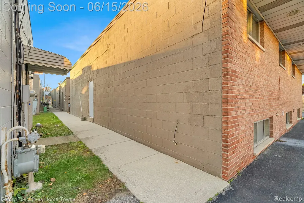 2928 Pine Grove Avenue Port Huron City MI 48060