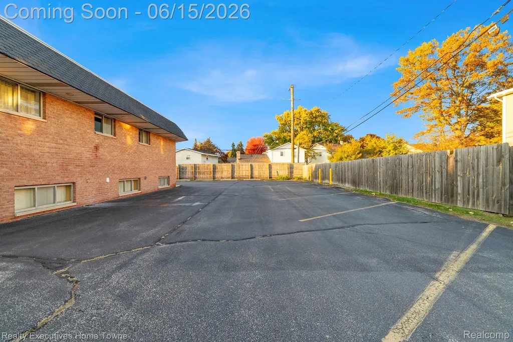 2928 Pine Grove Avenue Port Huron City MI 48060
