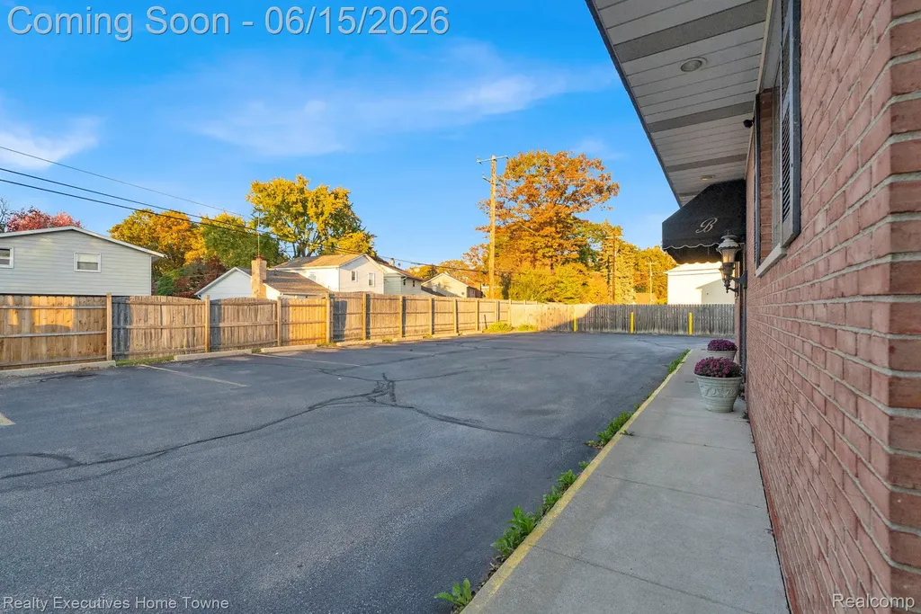 2928 Pine Grove Avenue Port Huron City MI 48060