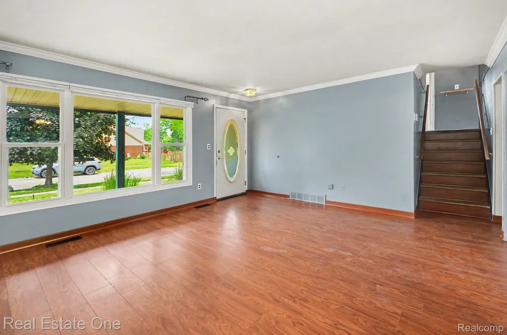 2523 Watonga Drive Commerce Charter Township MI 48382