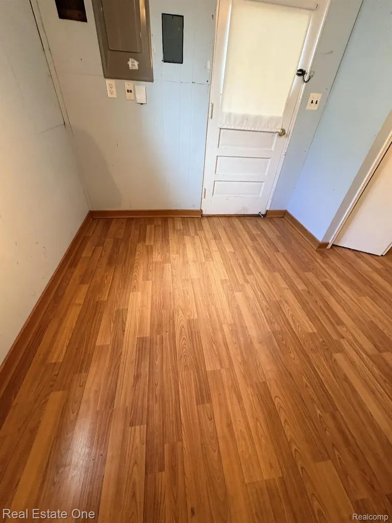 2523 Watonga Drive Commerce Charter Township MI 48382