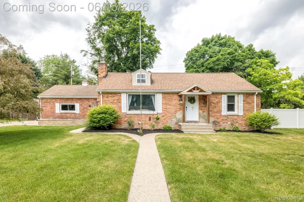 2435 Sharon Lane Port Huron City MI 48060