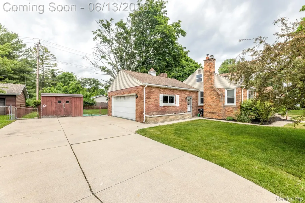 2435 Sharon Lane Port Huron City MI 48060