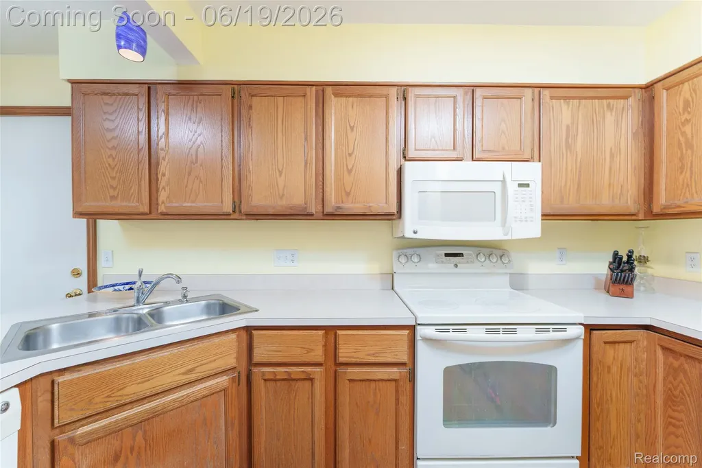 7511 Welle Road Hamburg Township MI 48116