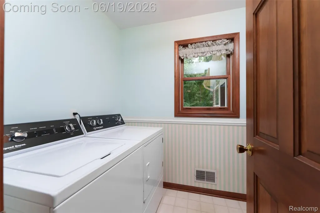 7511 Welle Road Hamburg Township MI 48116