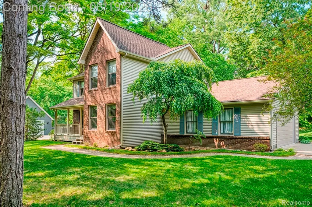 7511 Welle Road Hamburg Township MI 48116