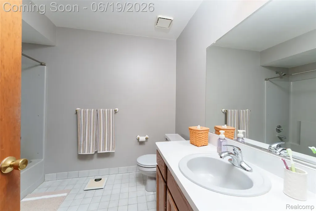7511 Welle Road Hamburg Township MI 48116