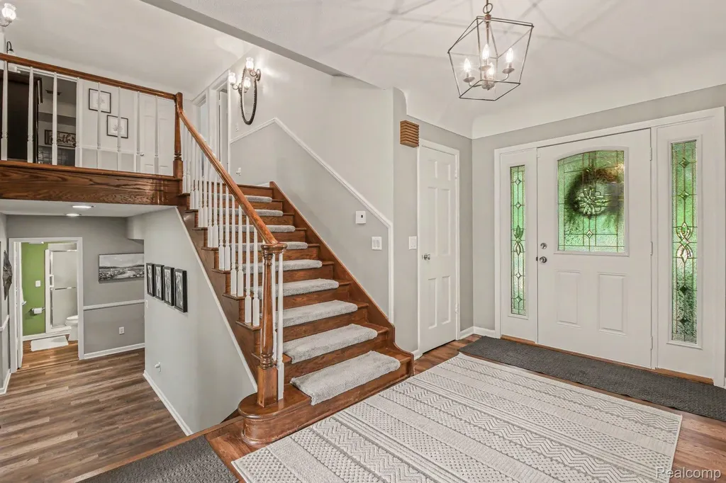 9100 Pine Knob Road Independence Charter Township MI 48348