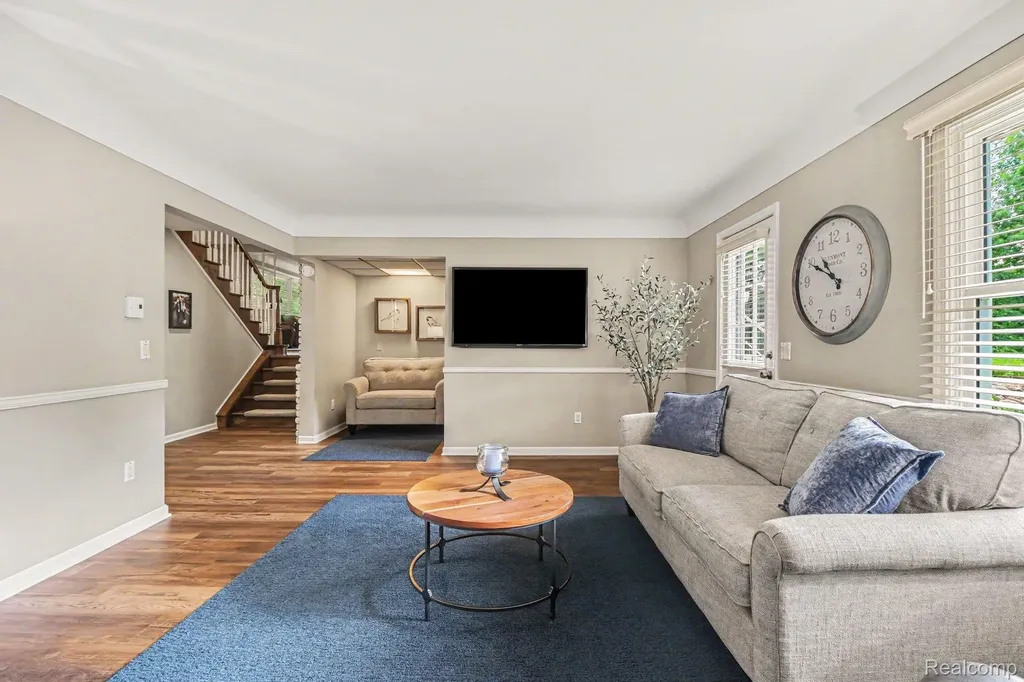 9100 Pine Knob Road Independence Charter Township MI 48348