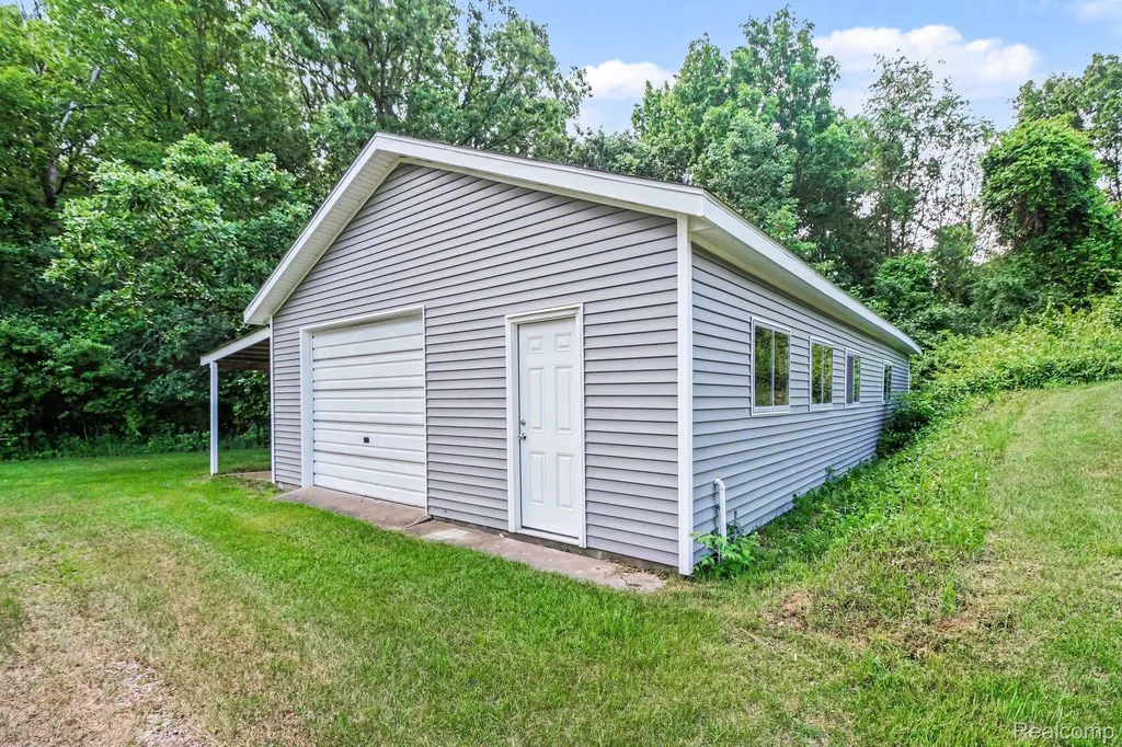 9100 Pine Knob Road Independence Charter Township MI 48348