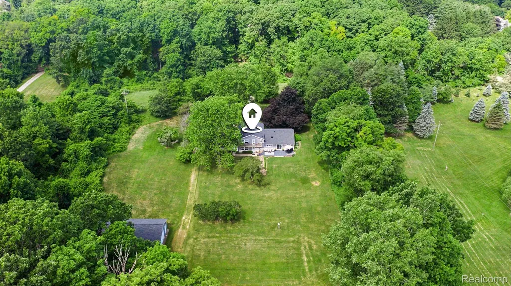 9100 Pine Knob Road Independence Charter Township MI 48348