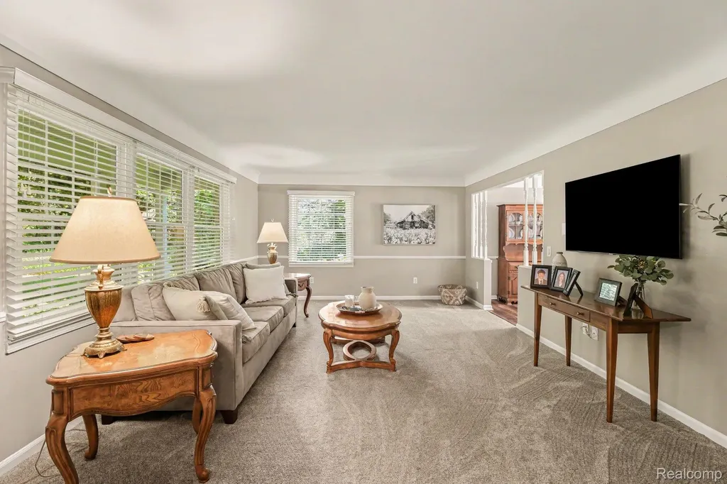9100 Pine Knob Road Independence Charter Township MI 48348
