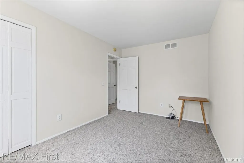 32658 Conrad Street Chesterfield Township MI 48047