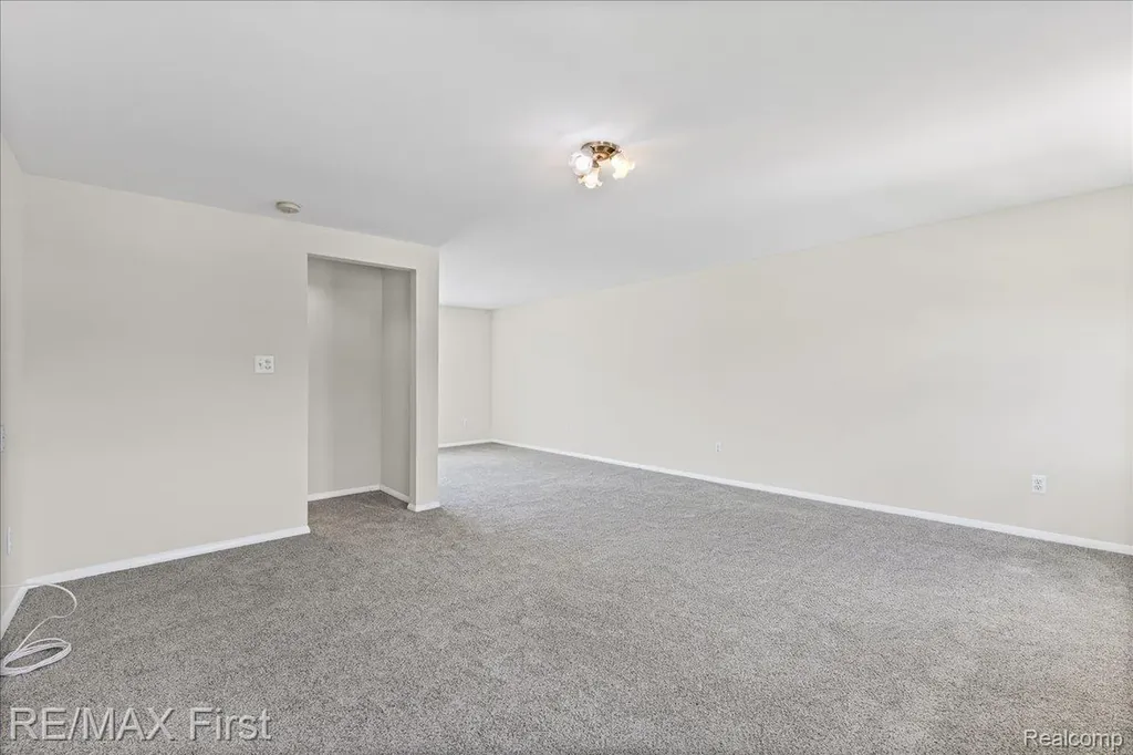 32658 Conrad Street Chesterfield Township MI 48047