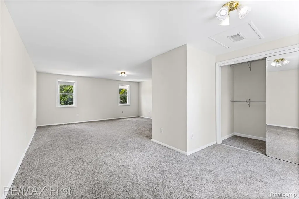 32658 Conrad Street Chesterfield Township MI 48047