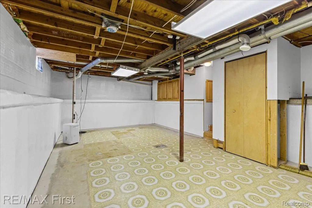 32658 Conrad Street Chesterfield Township MI 48047
