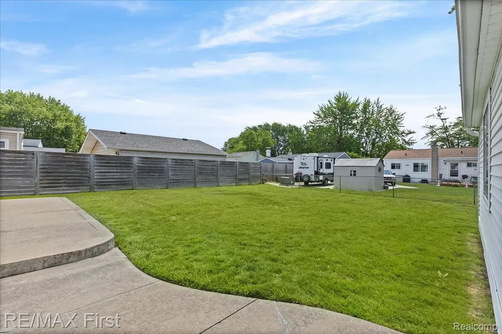 32658 Conrad Street Chesterfield Township MI 48047