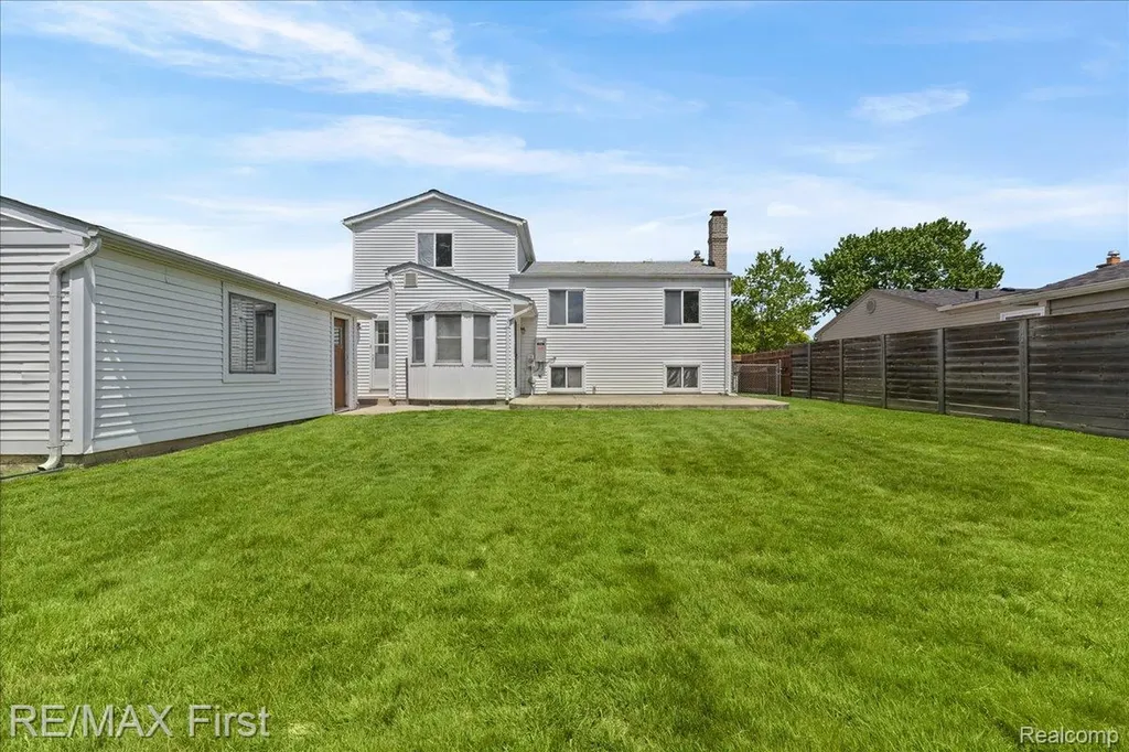 32658 Conrad Street Chesterfield Township MI 48047