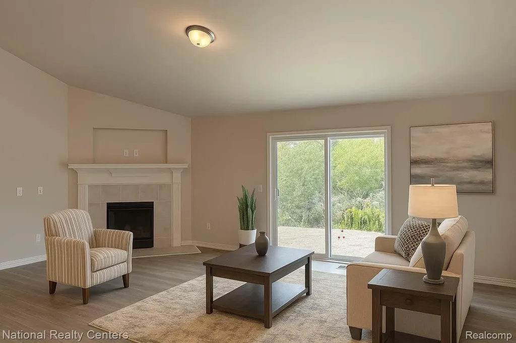 374 Devonshire Drive Lapeer City MI 48446