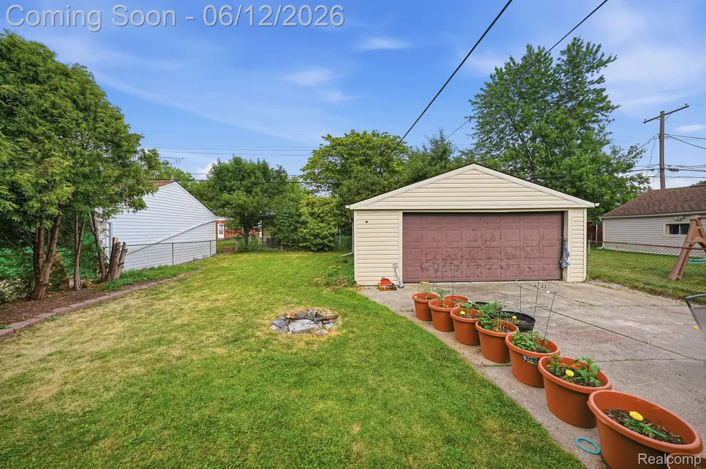 28750 Fountain Street Roseville City MI 48066