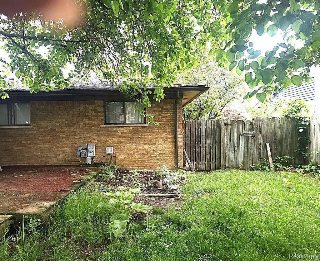 39409 Garony Drive Clinton Charter Township MI 48038