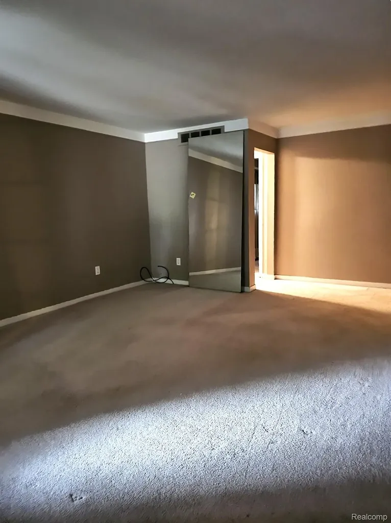 39409 Garony Drive Clinton Charter Township MI 48038