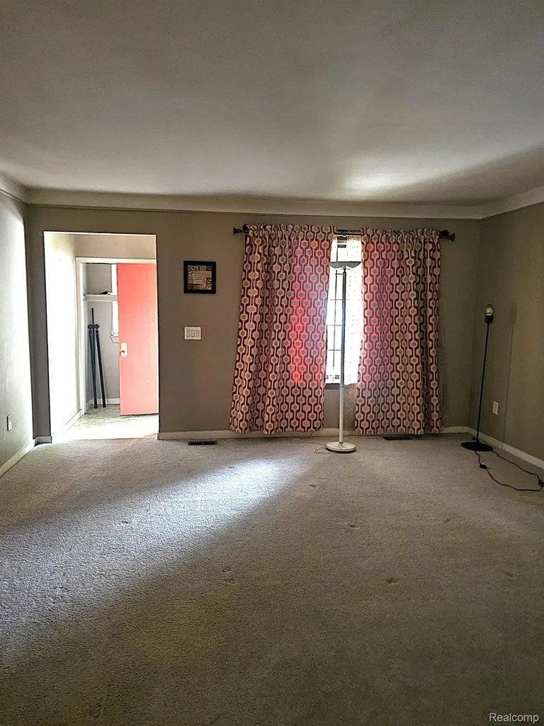 39409 Garony Drive Clinton Charter Township MI 48038