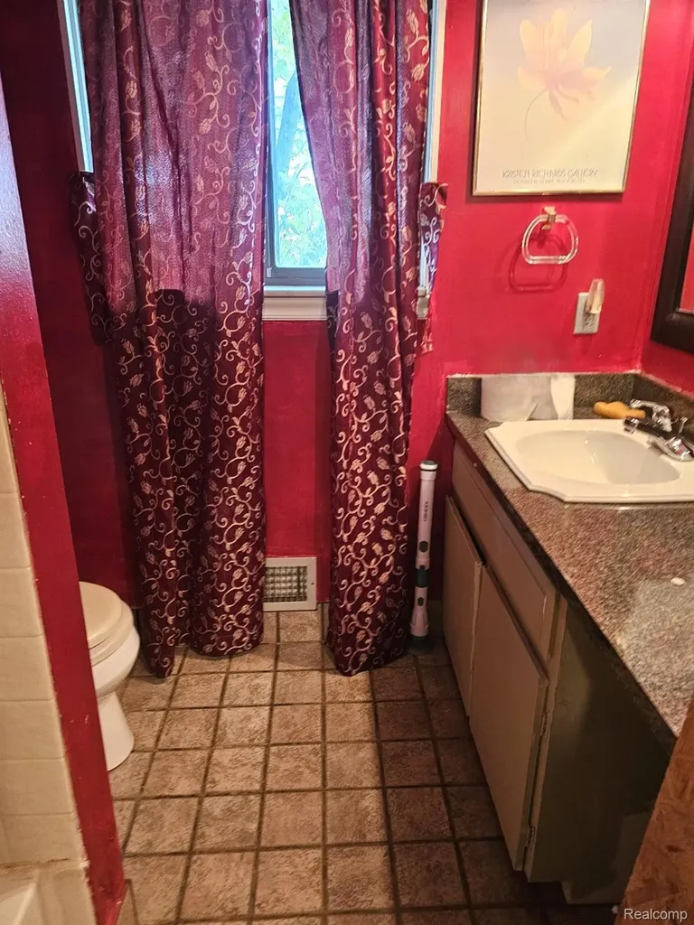 39409 Garony Drive Clinton Charter Township MI 48038