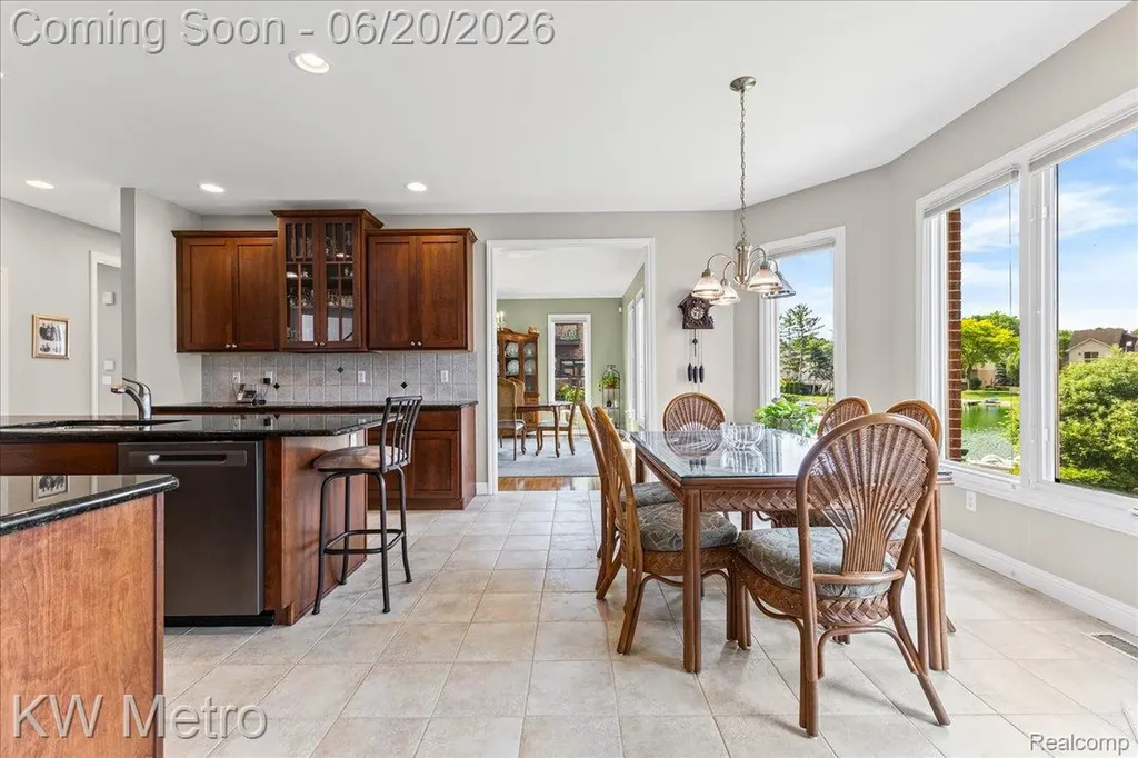 49145 White Mill Drive Shelby Charter Township MI 48317