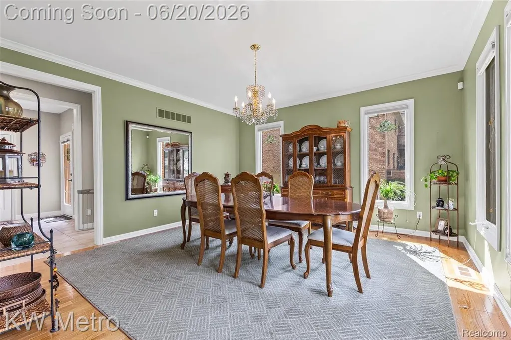 49145 White Mill Drive Shelby Charter Township MI 48317