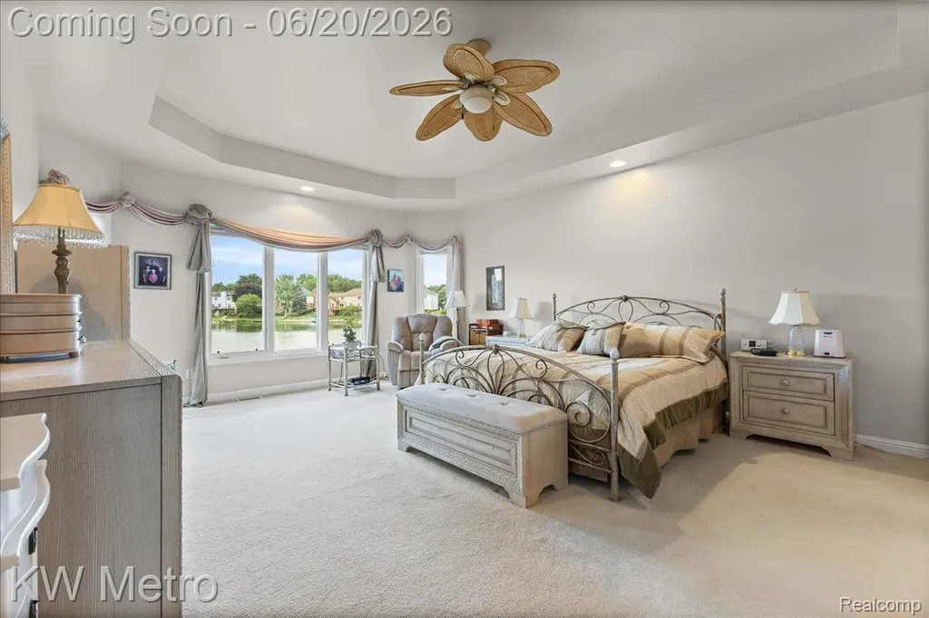49145 White Mill Drive Shelby Charter Township MI 48317