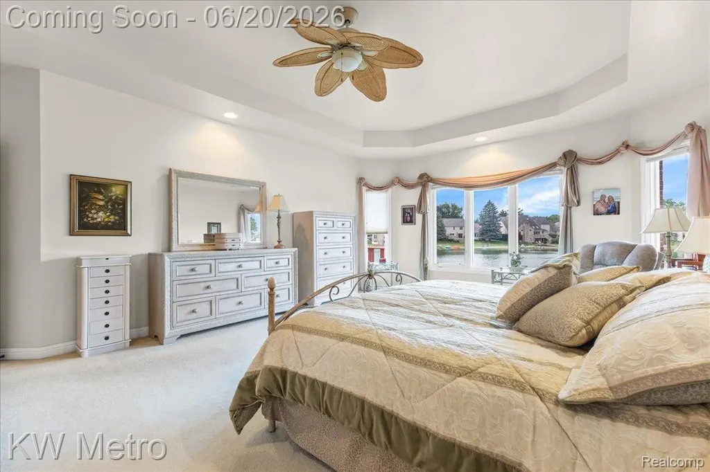 49145 White Mill Drive Shelby Charter Township MI 48317