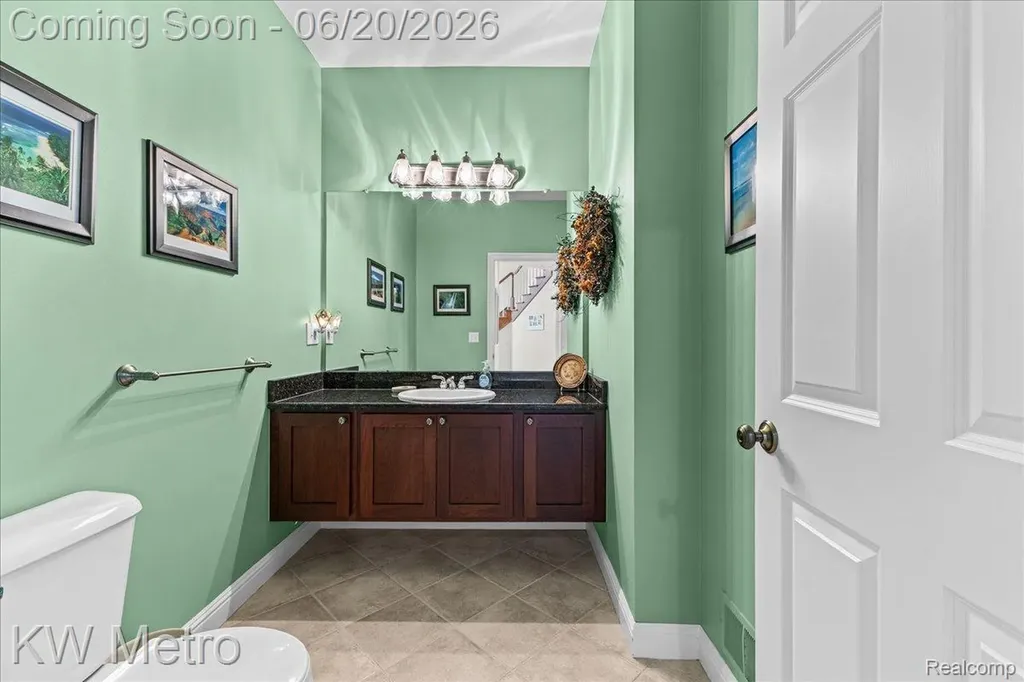 49145 White Mill Drive Shelby Charter Township MI 48317