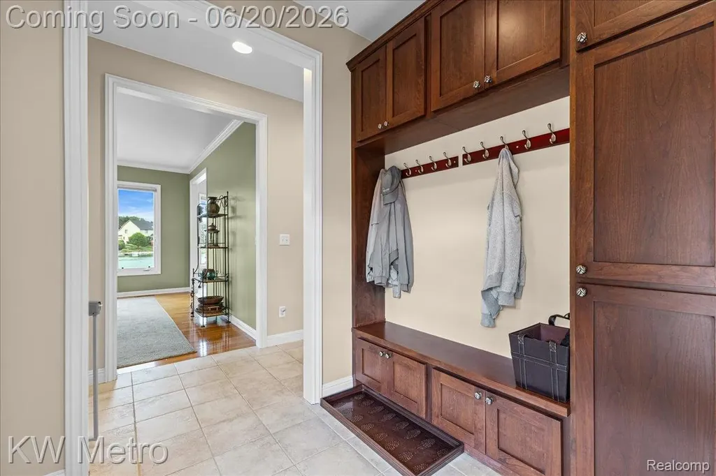 49145 White Mill Drive Shelby Charter Township MI 48317