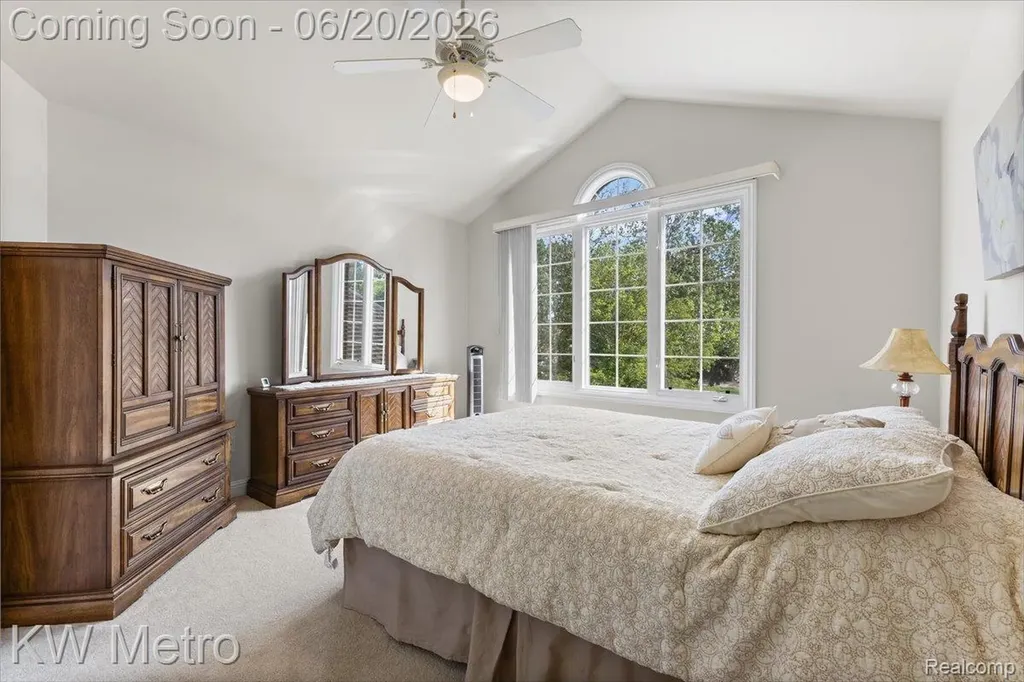 49145 White Mill Drive Shelby Charter Township MI 48317